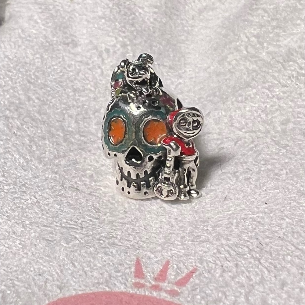 PANDORA Disney Pixar Coco Skull Glow-in-the-dark Charm GUARANTEED AUTHENTIC!